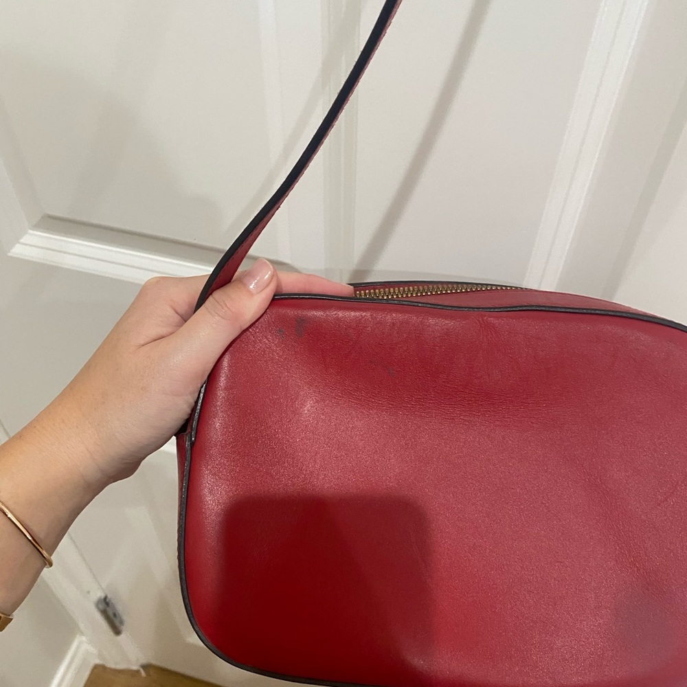 Gucci Red Leather Webby Bee Crossbody Bag - Picture 4 of 4